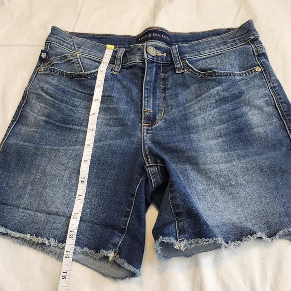 Rock & Republic Denim Shorts - Picture 5 of 10